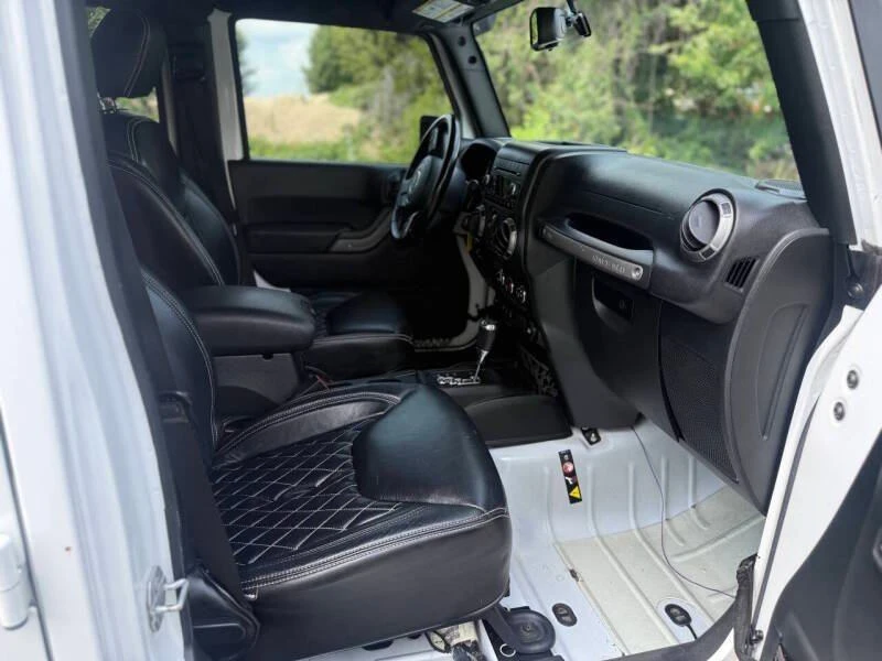 2018 Jeep JK Wrangler - Image 13 of 17