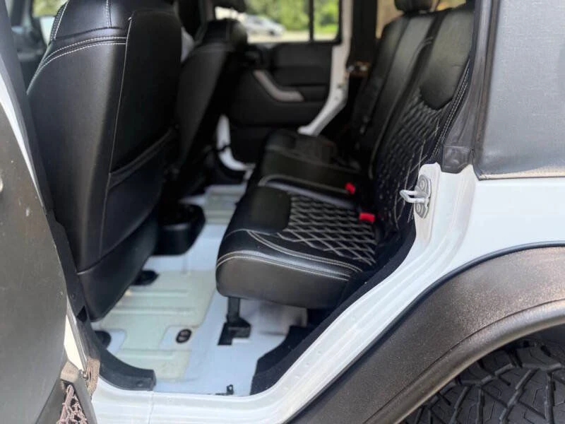 2018 Jeep JK Wrangler - Image 12 of 17
