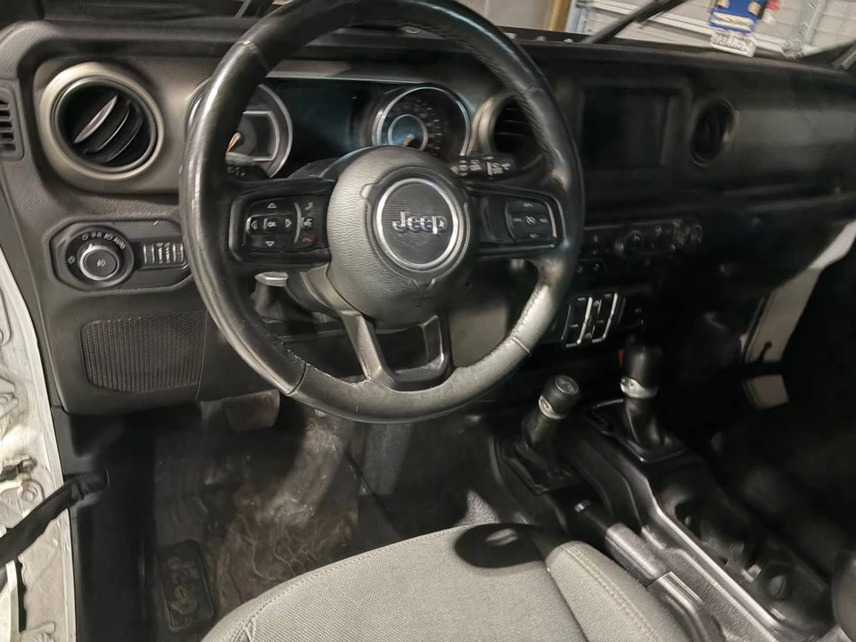2018 Jeep JL Wrangler - Image 9 of 20
