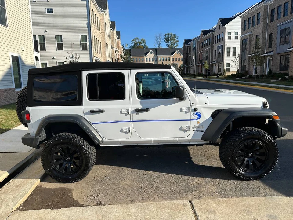2018 Jeep JL Wrangler - Image 10 of 22
