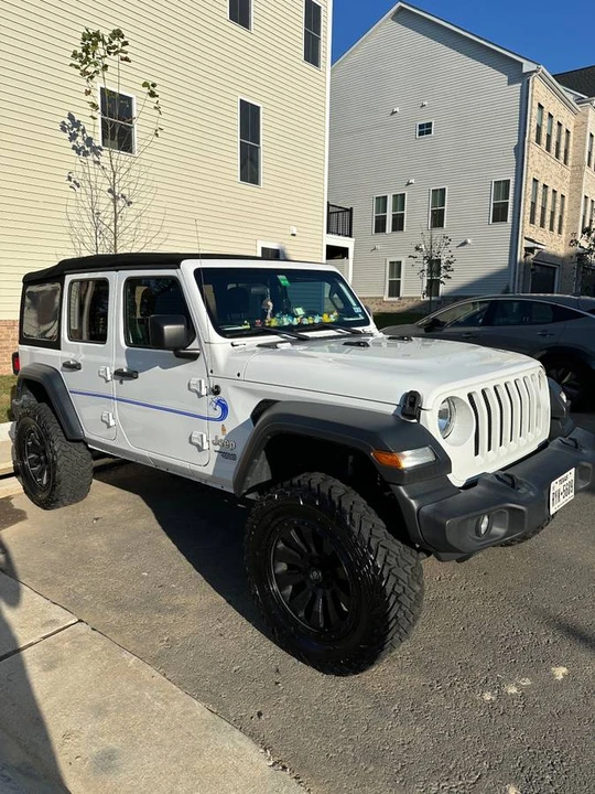 2018 Jeep JL Wrangler - Image 8 of 22