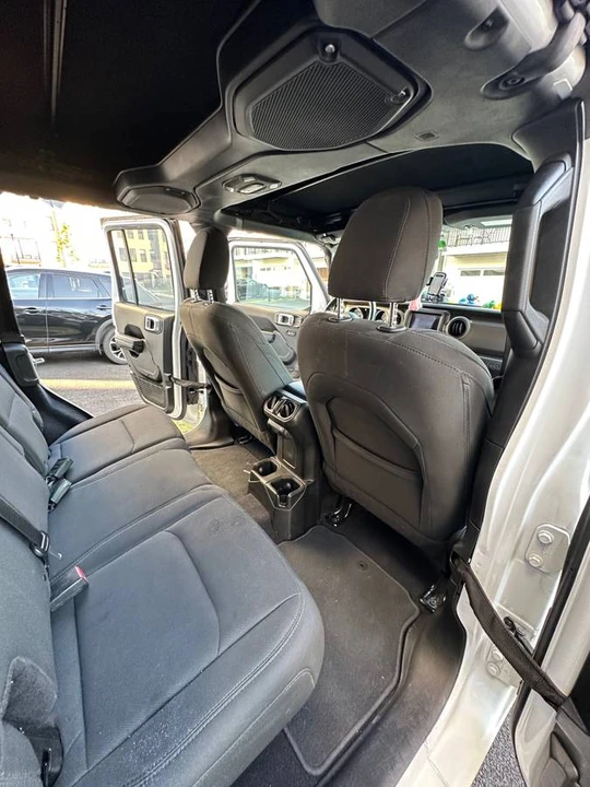 2018 Jeep JL Wrangler - Image 18 of 22