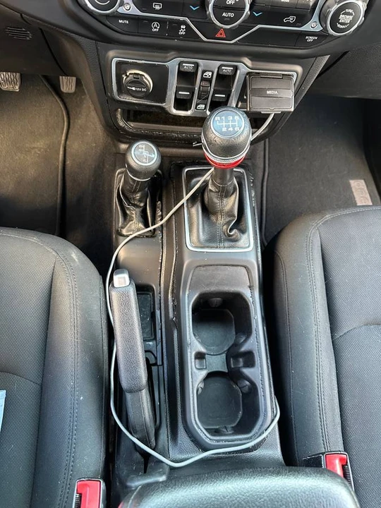 2018 Jeep JL Wrangler - Image 14 of 22