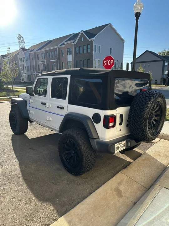 2018 Jeep JL Wrangler - Image 4 of 22