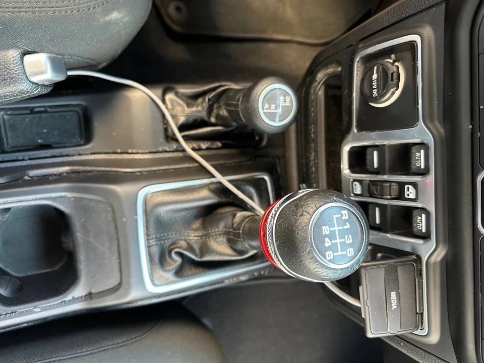 2018 Jeep JL Wrangler - Image 7 of 12