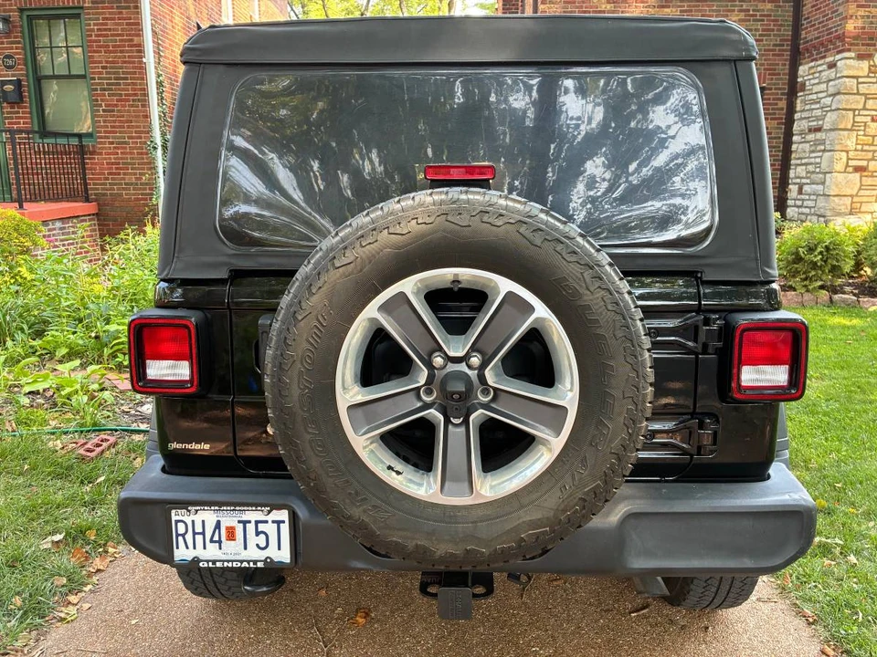 2018 Jeep JL Wrangler - Image 4 of 5
