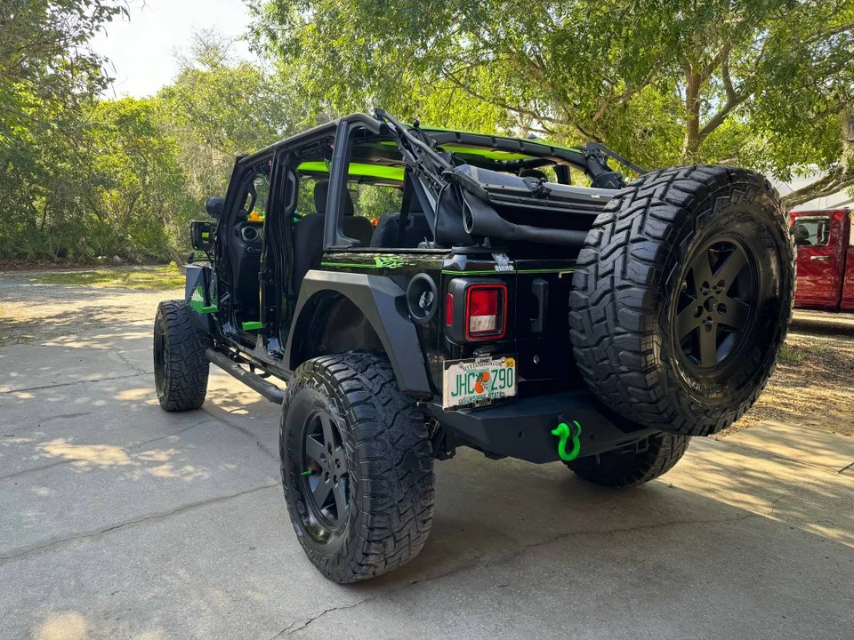 2018 Jeep JL Wrangler - Image 3 of 18