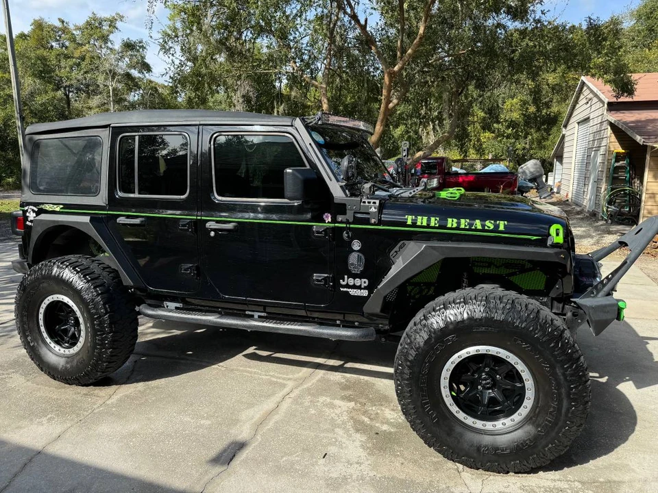 2018 Jeep JL Wrangler - Image 16 of 18