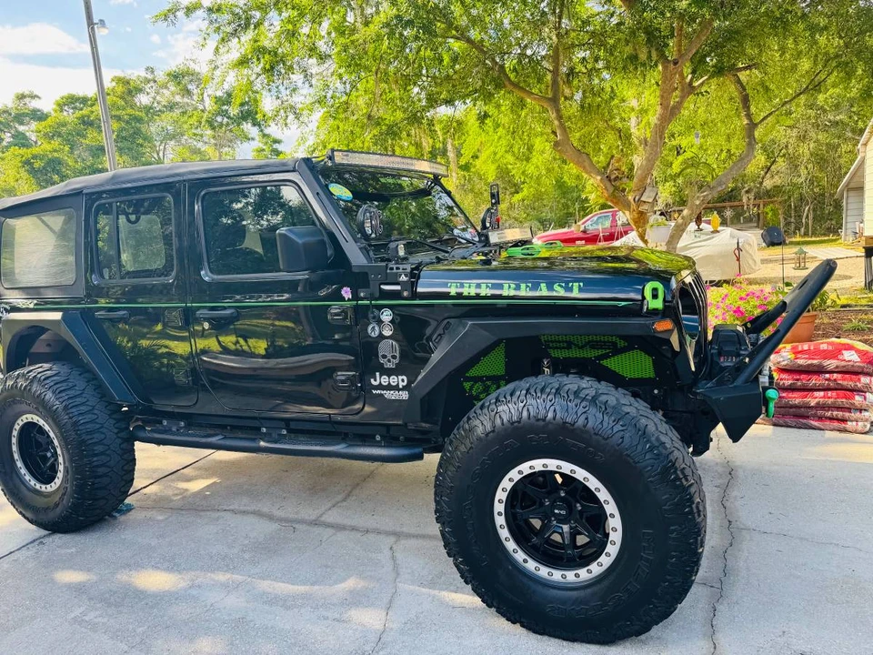 2018 Jeep JL Wrangler - Image 13 of 18