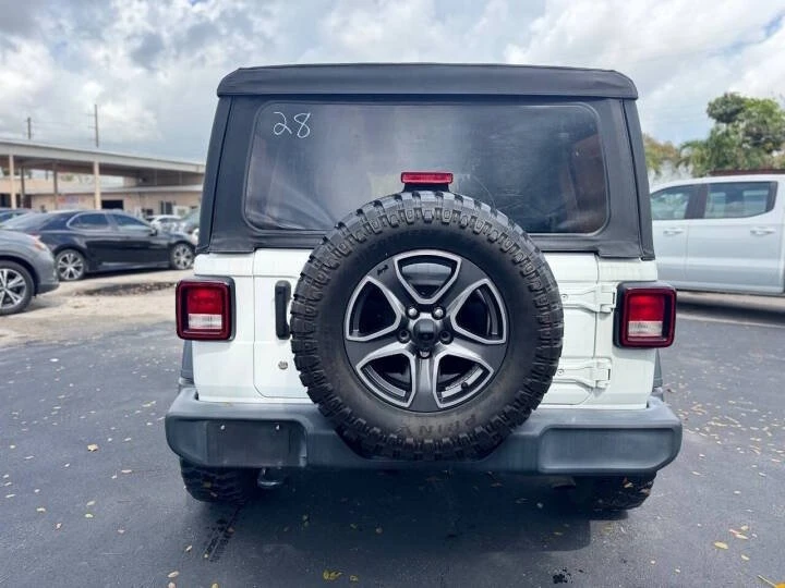 2018 Jeep JK Wrangler - Image 10 of 20
