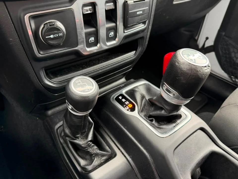 2018 Jeep JK Wrangler - Image 19 of 20