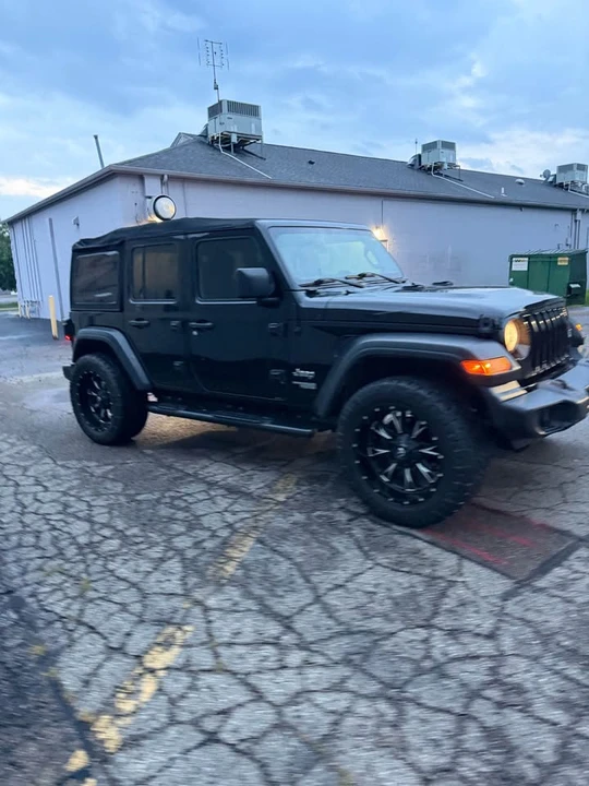2018 Jeep JK Wrangler - Image 4 of 17