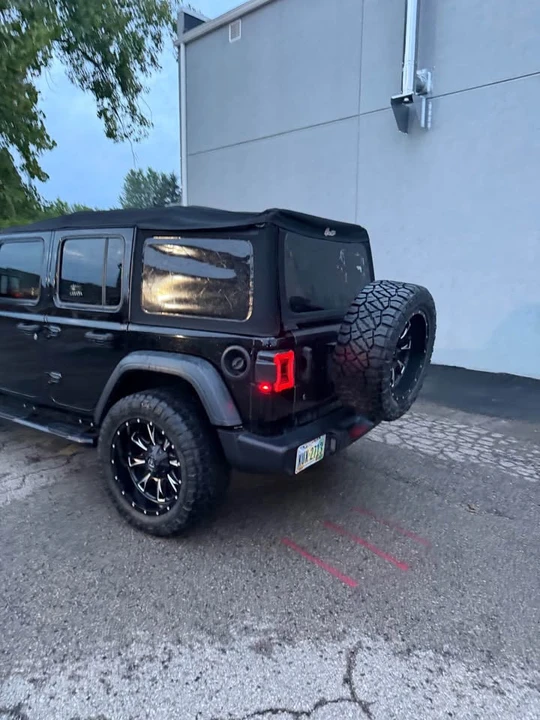2018 Jeep JK Wrangler - Image 9 of 17