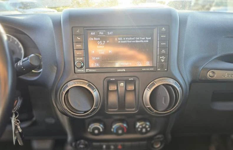 2018 Jeep JK Wrangler - Image 6 of 7