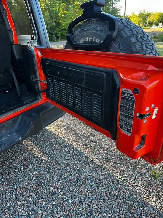2018 Jeep JK Wrangler - Image 15 of 20
