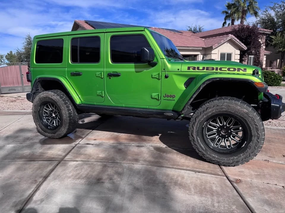 2018 Jeep JL Wrangler - Image 3 of 19