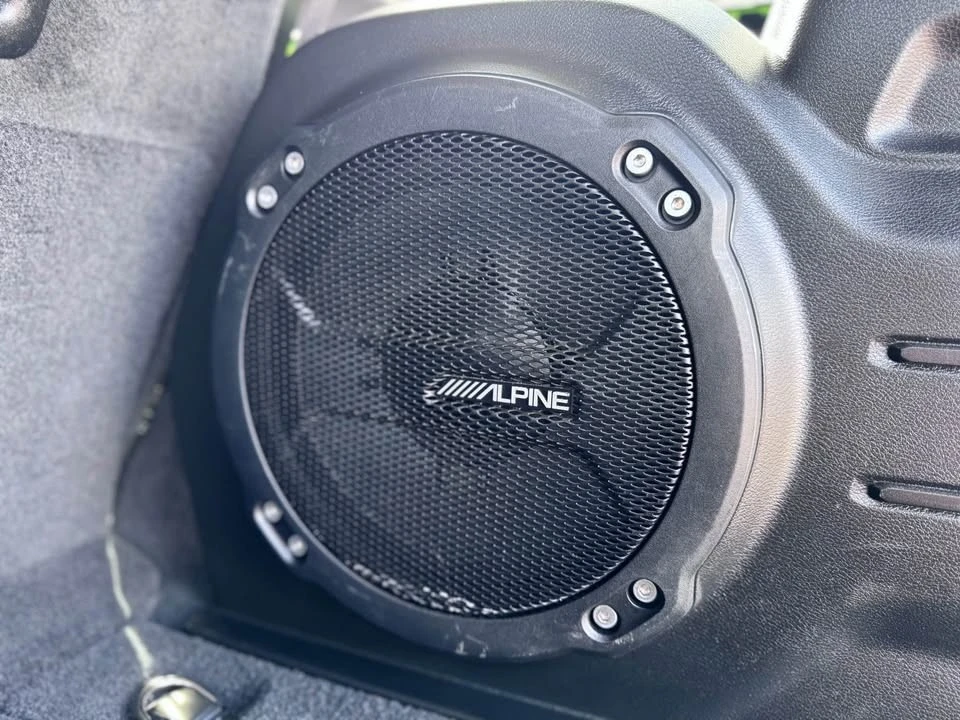 2018 Jeep JL Wrangler - Image 13 of 19