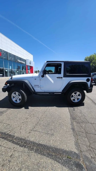 2018 Jeep JK Wrangler - Image 2 of 12