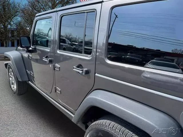 2018 Jeep JK Wrangler - Image 10 of 21