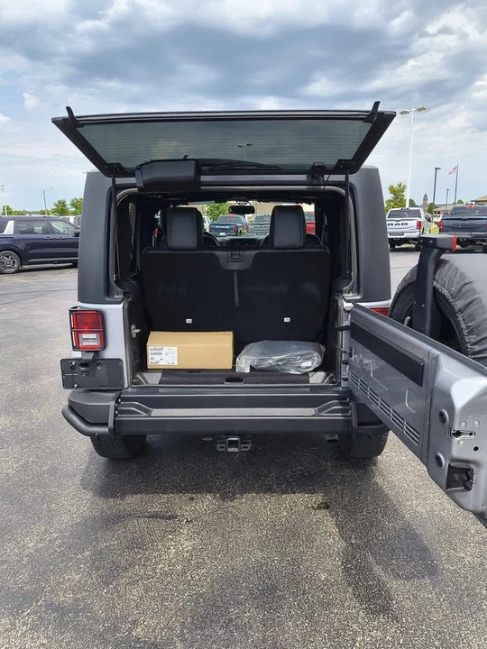 2018 Jeep JK Wrangler - Image 11 of 16