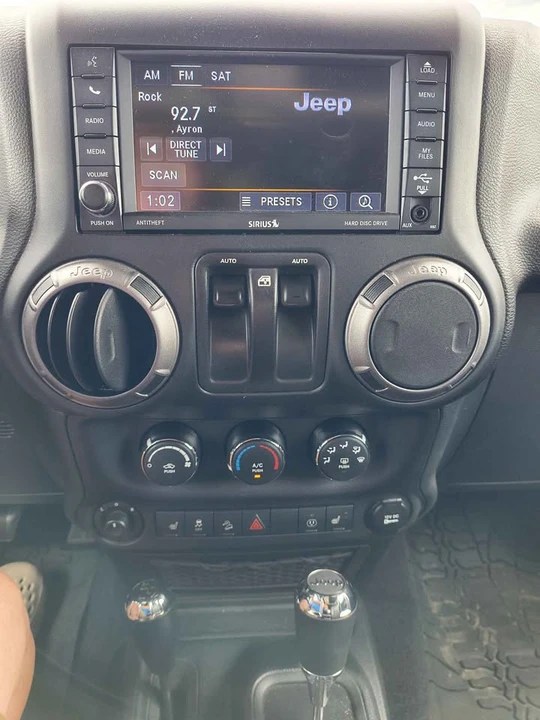 2018 Jeep JK Wrangler - Image 15 of 16