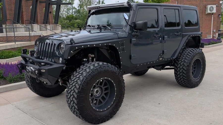 2018 Jeep Wrangler - Image 5 of 16