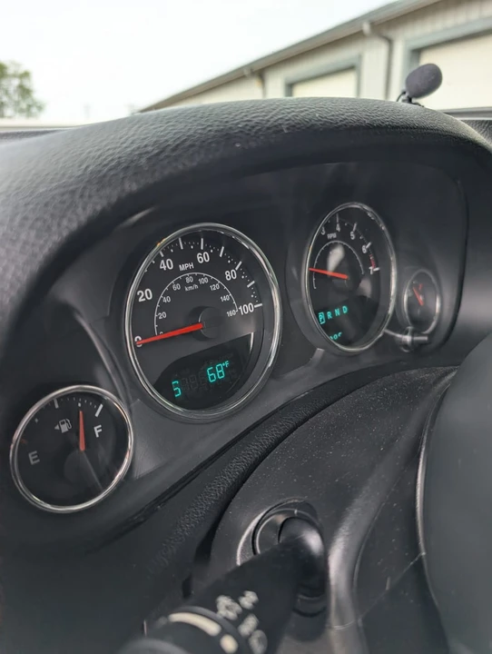 2018 Jeep Wrangler - Image 10 of 16