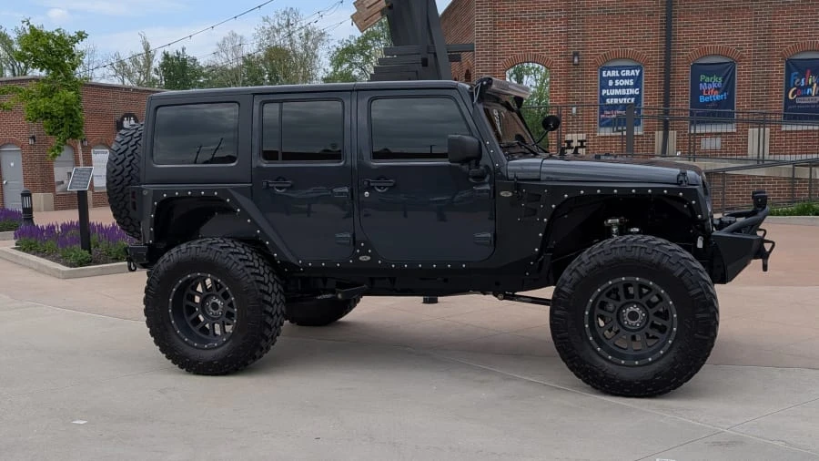 2018 Jeep Wrangler - Image 2 of 16