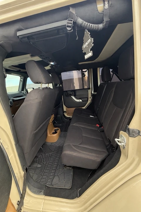 2018 Jeep JL Wrangler - Image 19 of 21
