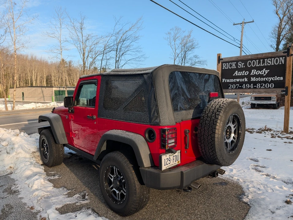 2018 Jeep JL Wrangler - Image 11 of 18