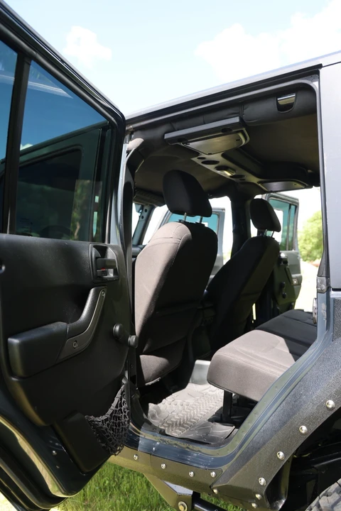 2018 Jeep Wrangler - Image 17 of 20