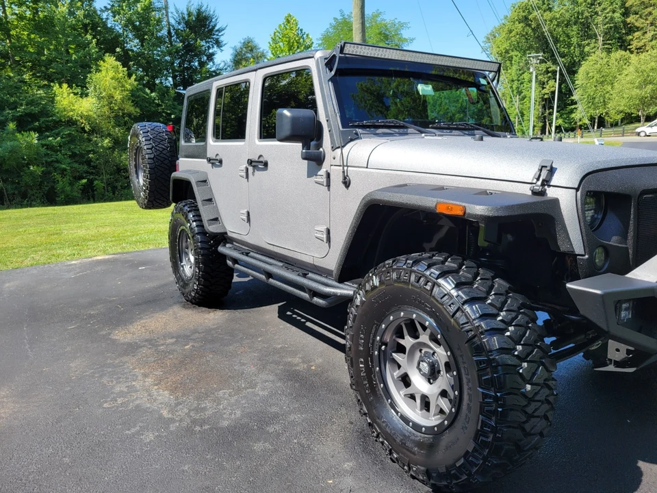 2018 Jeep Wrangler - Image 15 of 21