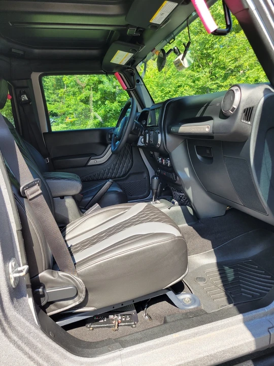 2018 Jeep Wrangler - Image 4 of 21
