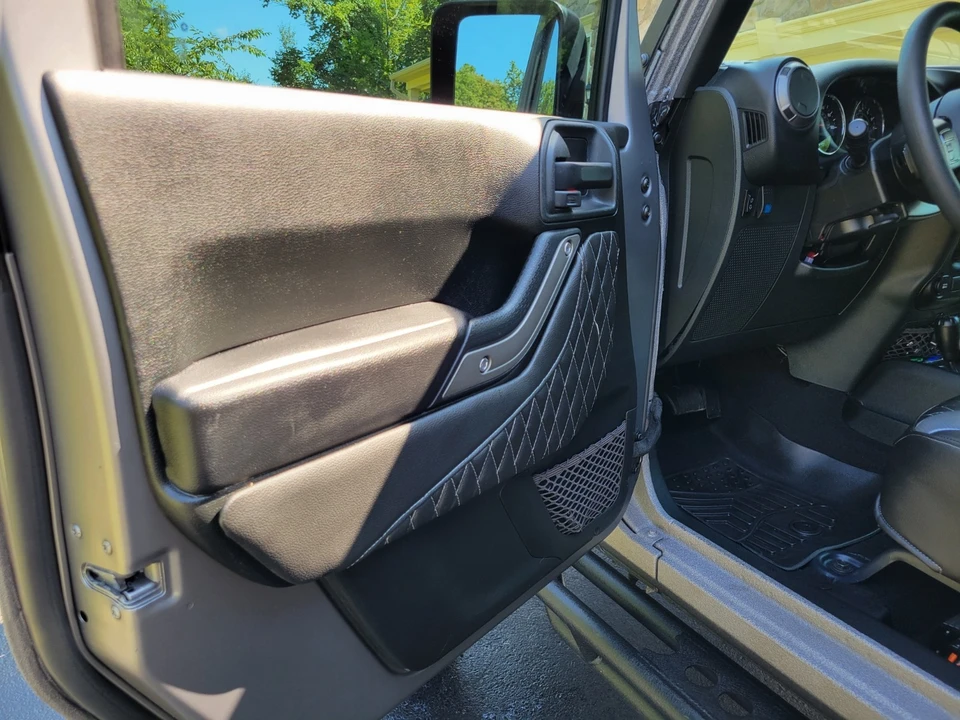 2018 Jeep Wrangler - Image 11 of 21
