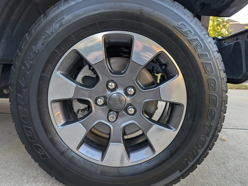 2018 Jeep JL Wrangler - Image 14 of 21
