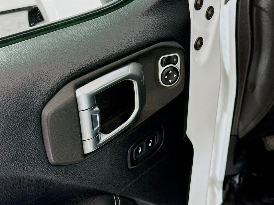 2018 Jeep JL Wrangler - Image 17 of 21