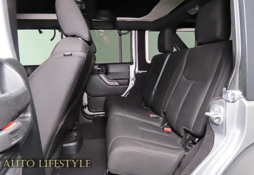 2018 Jeep JK Wrangler - Image 23 of 31
