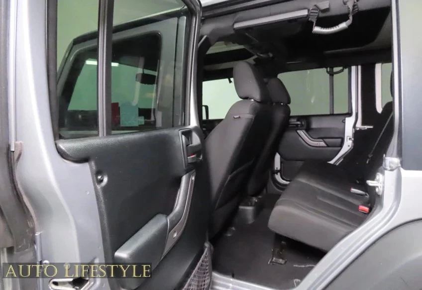 2018 Jeep JK Wrangler - Image 20 of 31