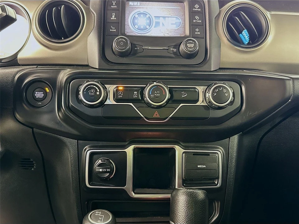 2018 Jeep JL Wrangler - Image 16 of 21