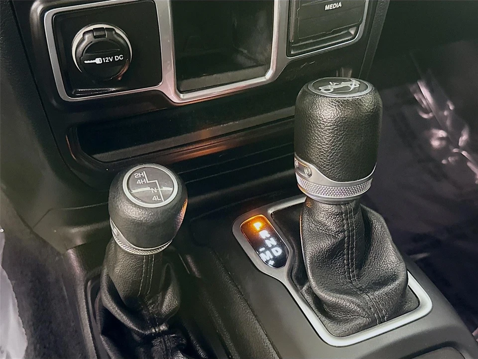 2018 Jeep JL Wrangler - Image 17 of 21