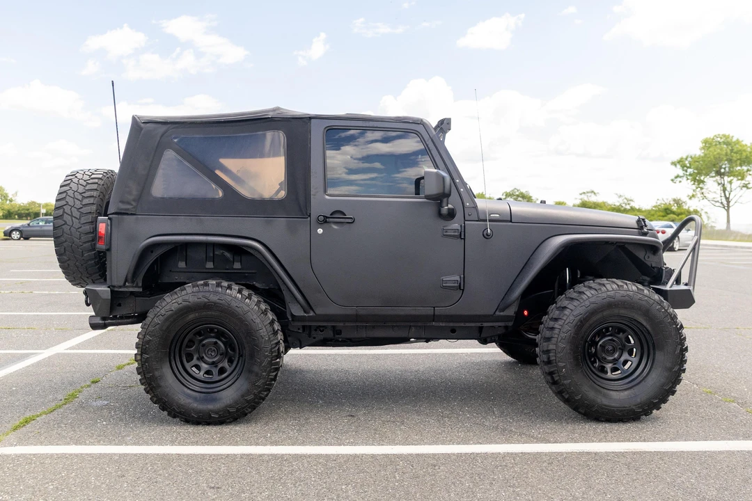 2018 Jeep Wrangler - Image 3 of 31