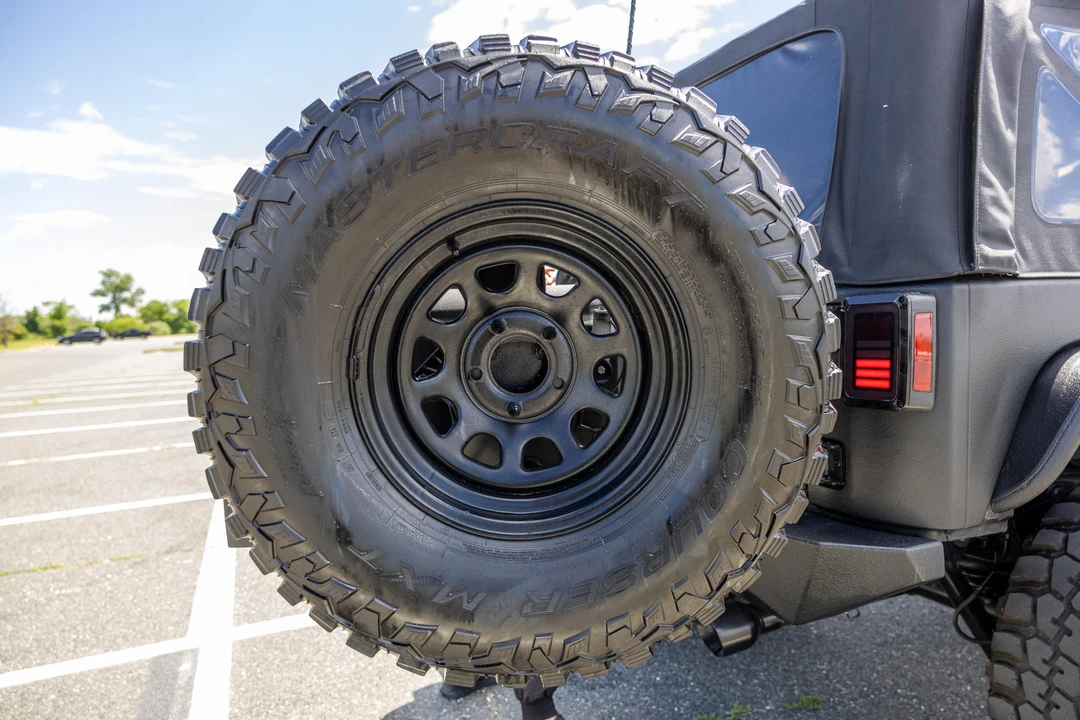 2018 Jeep Wrangler - Image 17 of 31