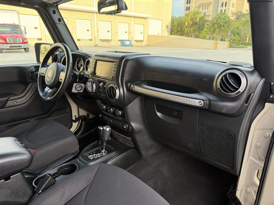 2018 Jeep JK Wrangler - Image 17 of 31