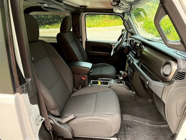 2018 Jeep - Image 16 of 26