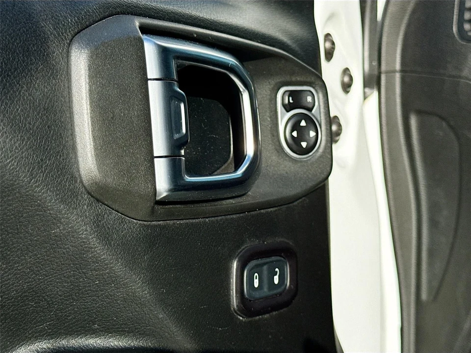 2018 Jeep JL Wrangler - Image 18 of 21