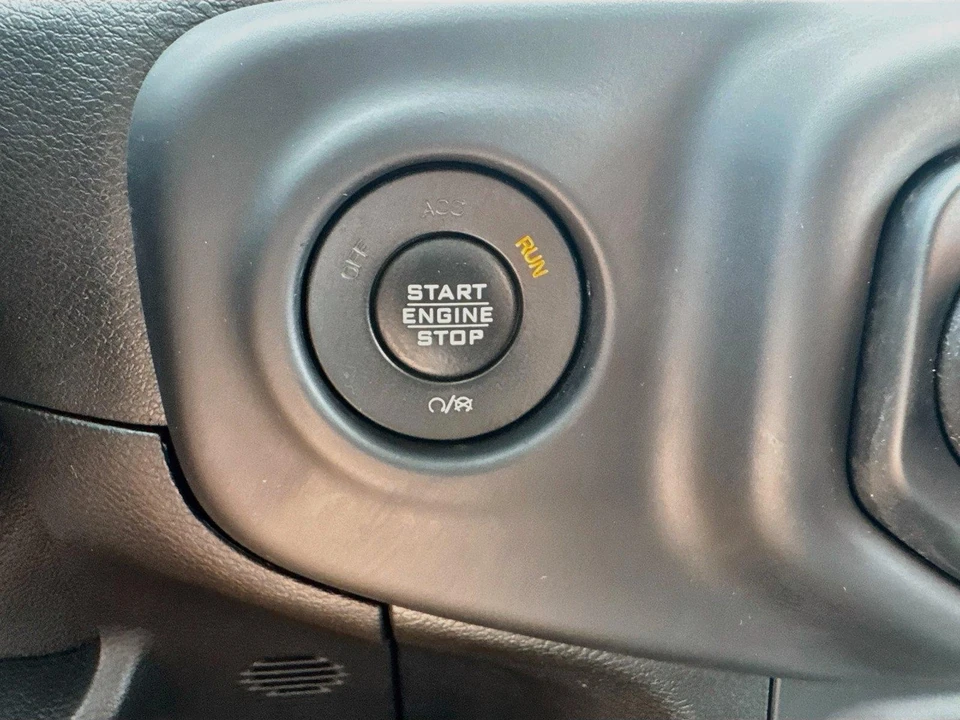 2018 Jeep JK Wrangler - Image 19 of 31