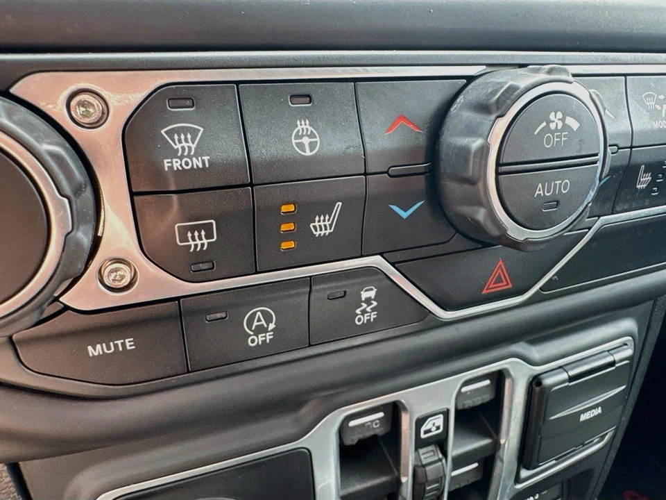 2018 Jeep JK Wrangler - Image 18 of 31