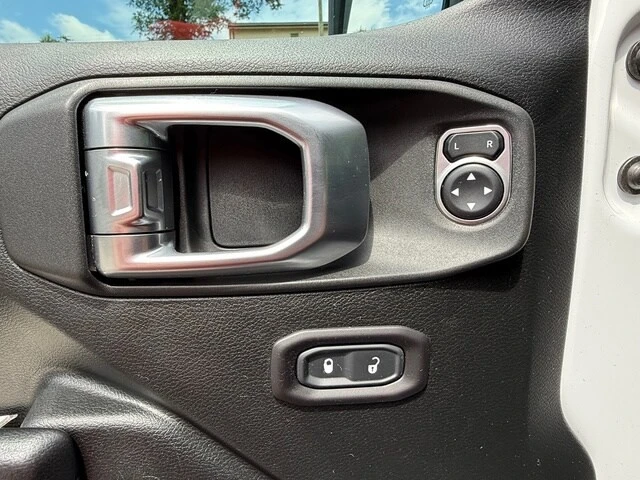 2018 Jeep JK Wrangler - Image 11 of 26