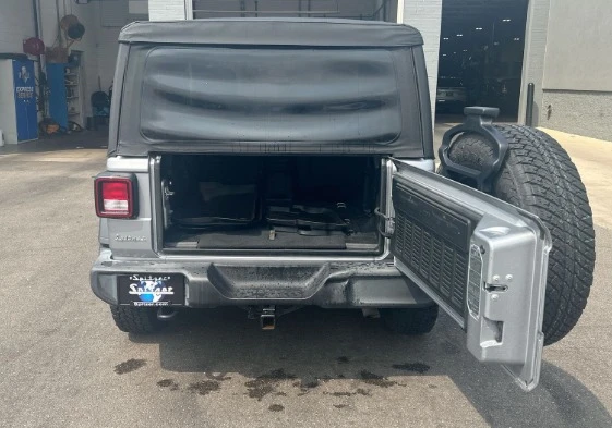 2018 Jeep JK Wrangler - Image 5 of 11