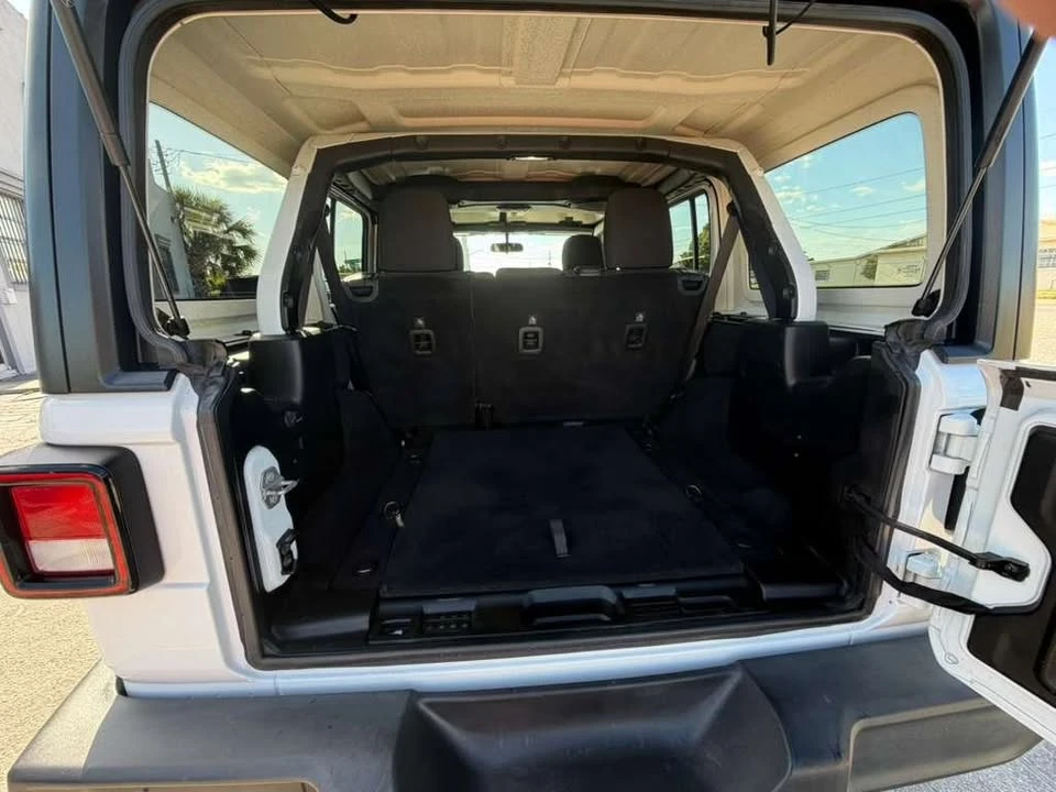 2018 Jeep JK Wrangler - Image 12 of 13